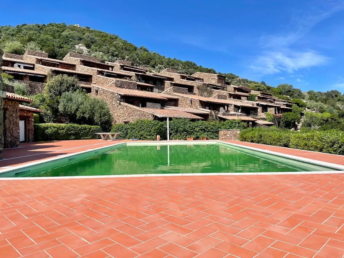 Appartamento SAN TEODORO PUNTA EST GIARDINO VISTA MARe Capo Coda Cavallo 0*,  Italia